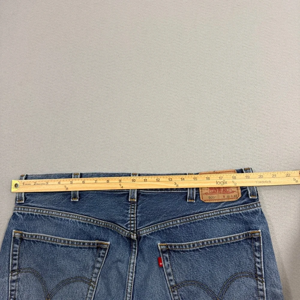 Vintage Levis 505 Regular Fit Jeans Mens 40x32 Blue Faded Denim Straight Leg y2k